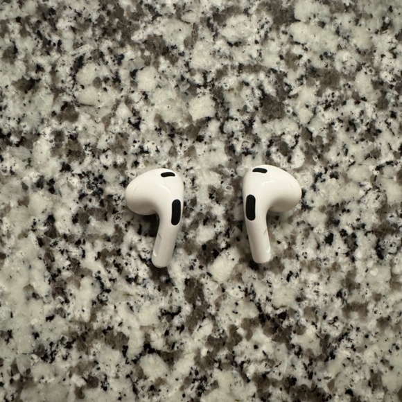 AirPods 3rd Generation - Picture 5 of 6